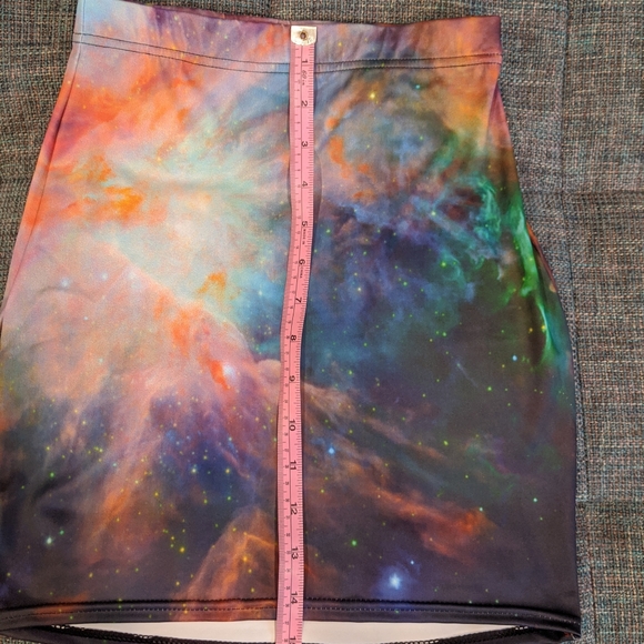 Galaxy print skirt - Picture 6 of 7